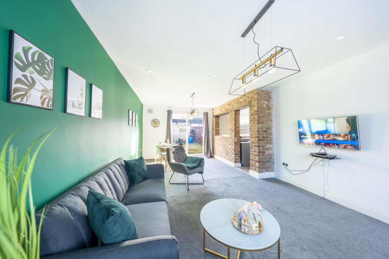 Contractor Accommodation Near Heathrow, Windsor Minutes From M4 Slough Extérieur photo