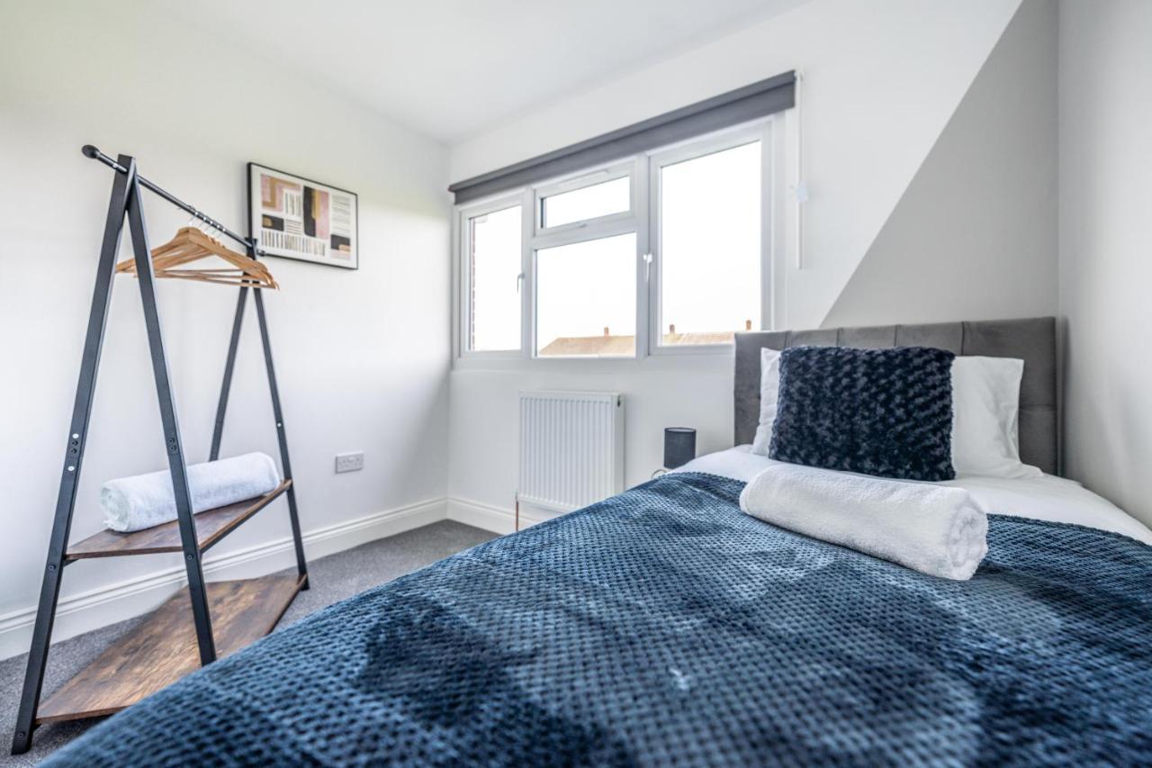 Contractor Accommodation Near Heathrow, Windsor Minutes From M4 Slough Extérieur photo