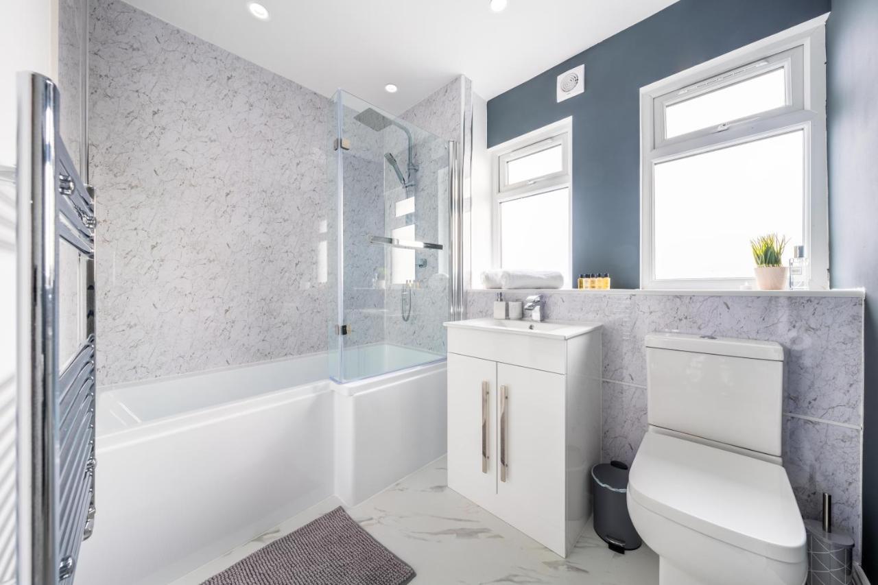 Contractor Accommodation Near Heathrow, Windsor Minutes From M4 Slough Extérieur photo