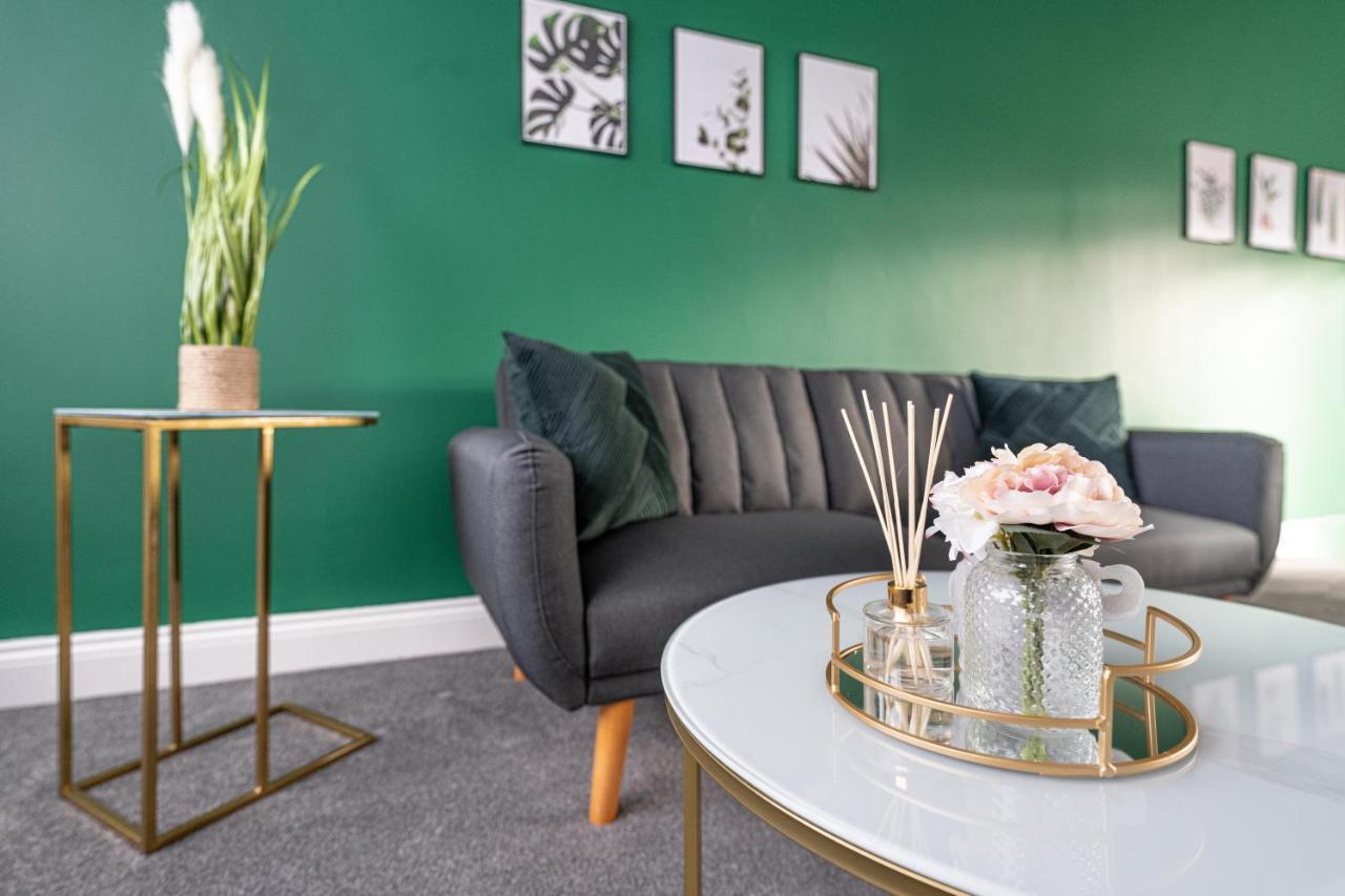 Contractor Accommodation Near Heathrow, Windsor Minutes From M4 Slough Extérieur photo