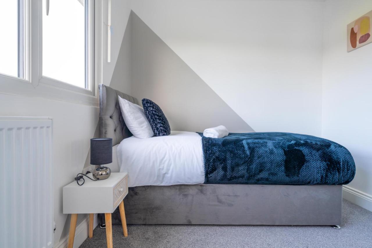 Contractor Accommodation Near Heathrow, Windsor Minutes From M4 Slough Extérieur photo